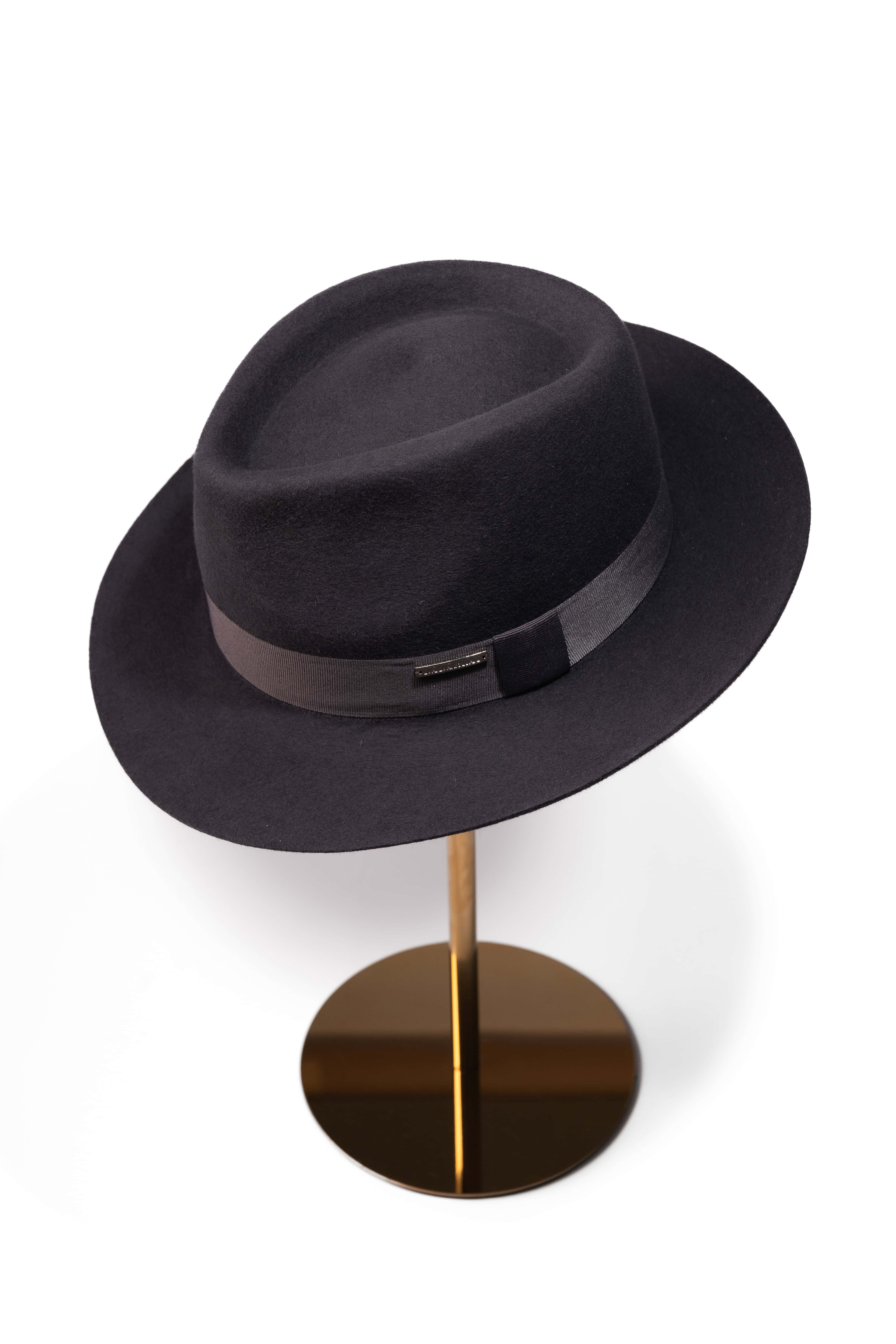 Palarie barbati Fedora Lucian Blaga Gri Inchis Palarie barbati Fedora Lucian Blaga Gri Inchis